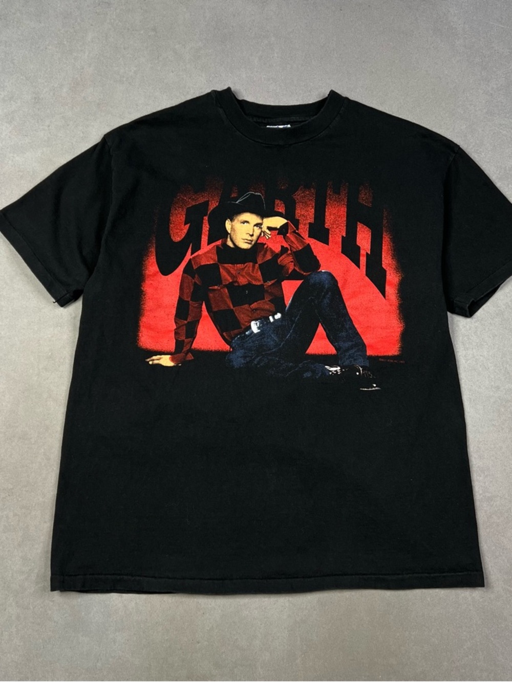 Vintage Garth Brooks Hanes Black Short-Sleeve Tee with Red Graphic